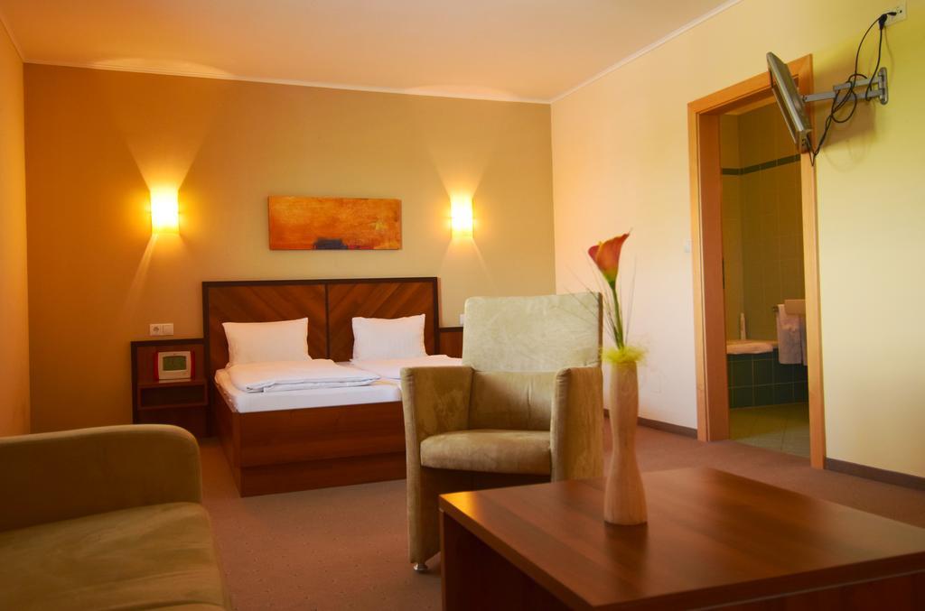 Hotel Weinland Donnerskirchen Zewnętrze zdjęcie