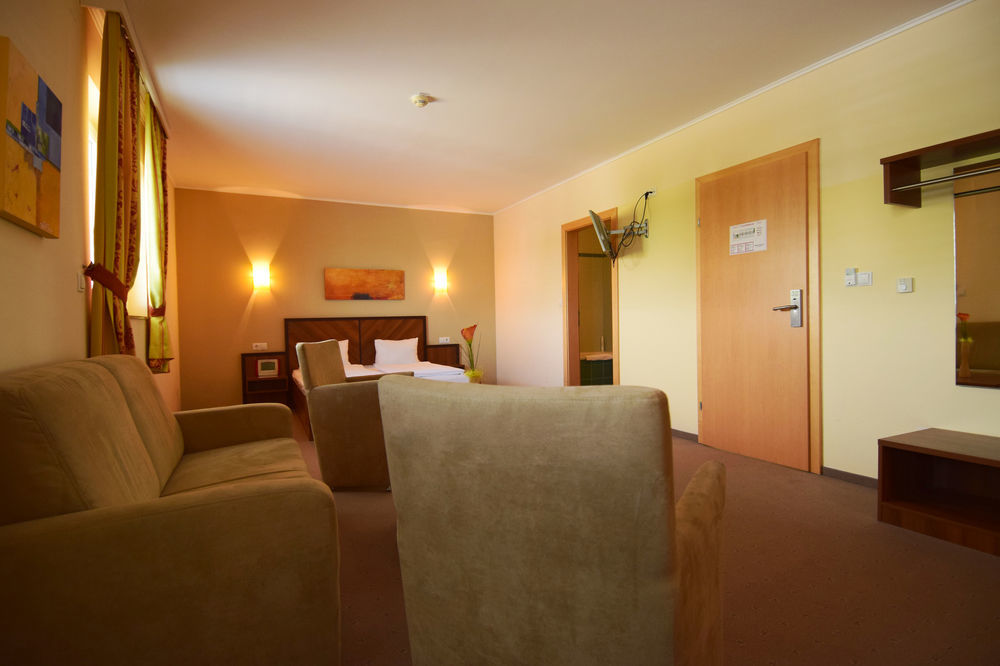 Hotel Weinland Donnerskirchen Zewnętrze zdjęcie